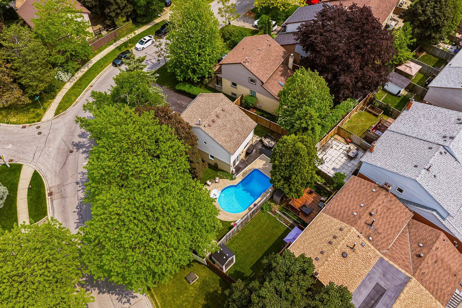 Brampton, ON L6Z 1P4,103 Royal Palm DR