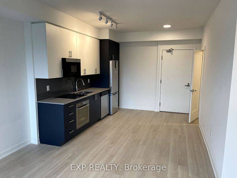 Hamilton, ON L8P 1K5,415 Main ST W #407
