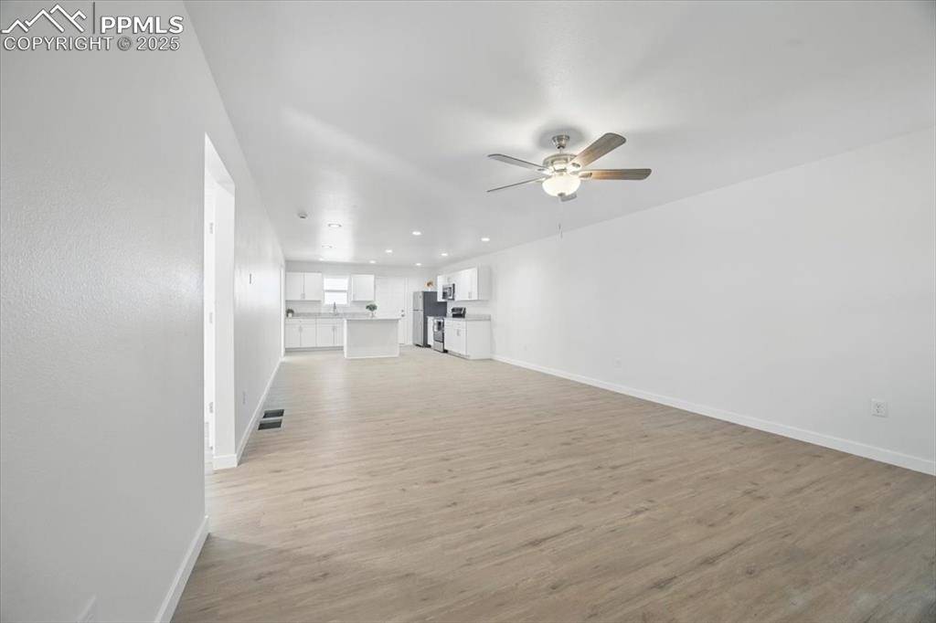 Pueblo, CO 81007,322 W Marble DR