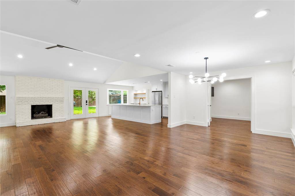 Dallas, TX 75229,3764 Waldorf Drive