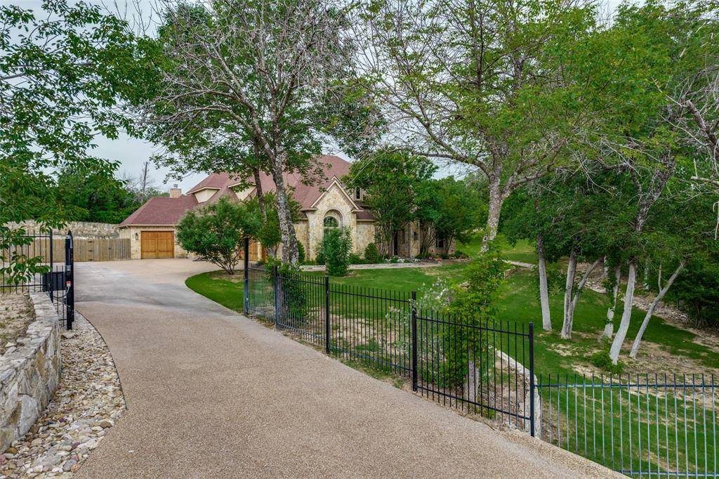 Fort Worth, TX 76108,409 Oak Bluff Court