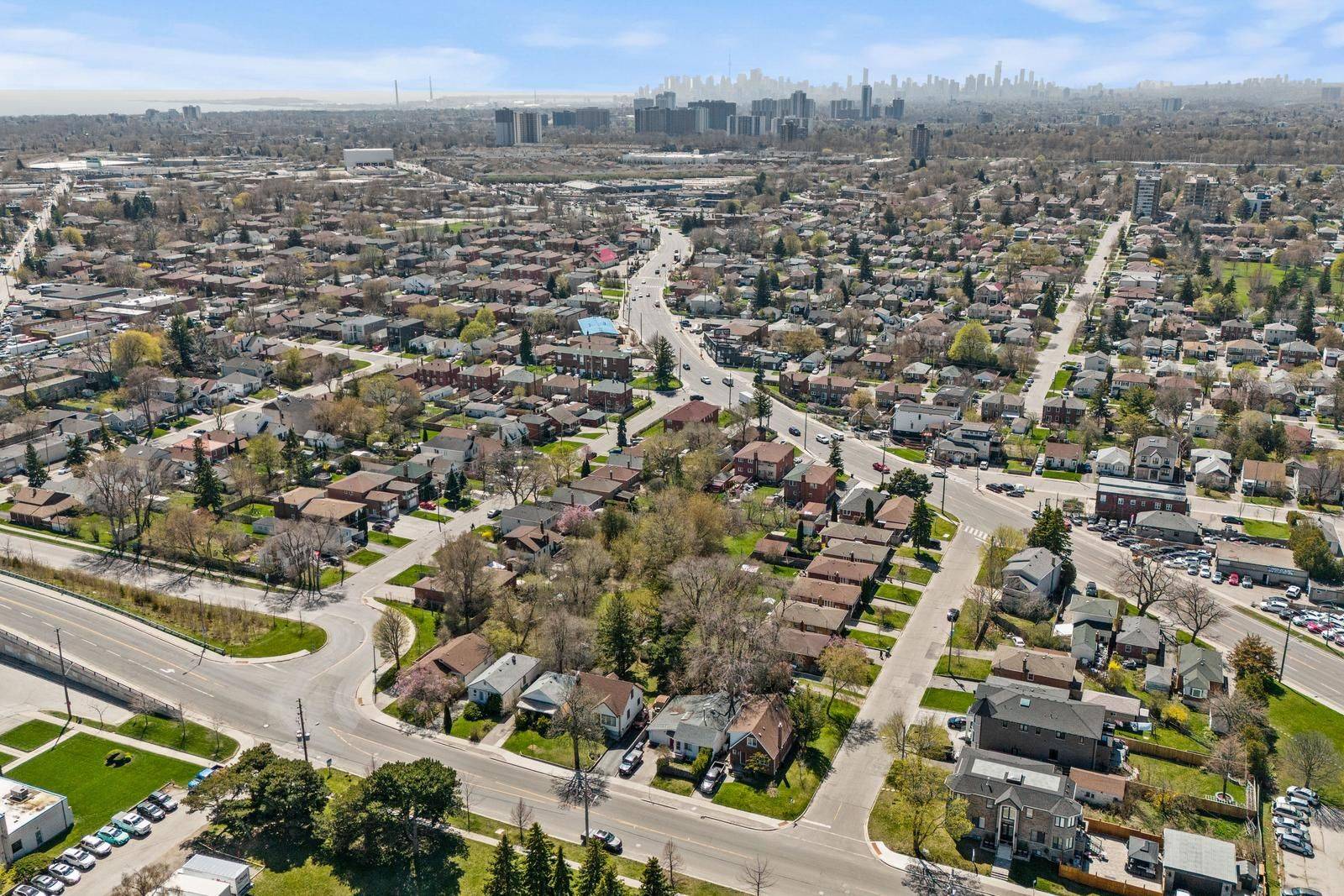 Toronto E04, ON M1K 2A5,372-374 Kennedy RD
