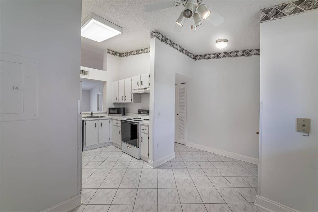 Tamarac, FL 33321,7447 N Devon Dr #7447