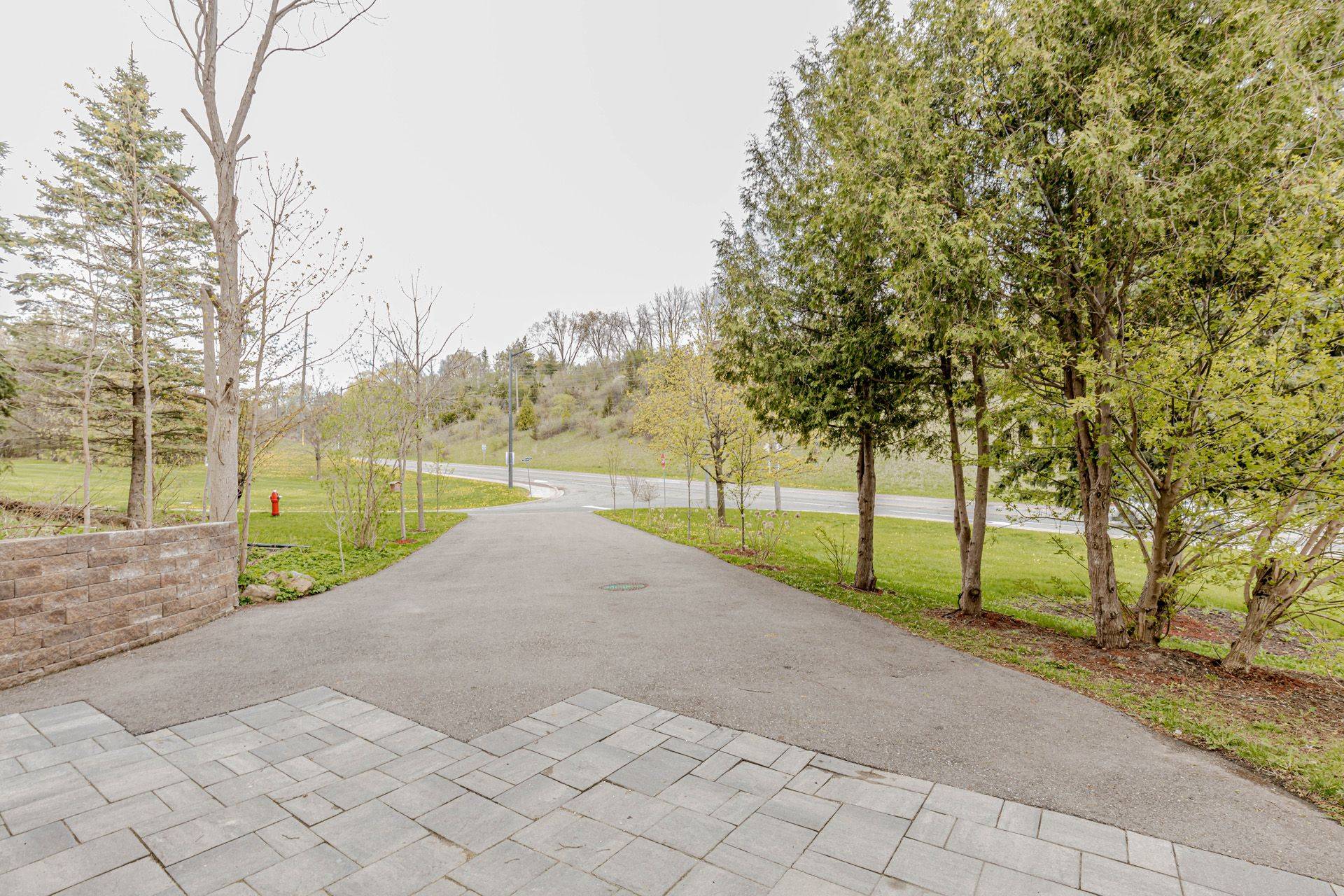 Caledon, ON L7E 2M7,134 Queen ST