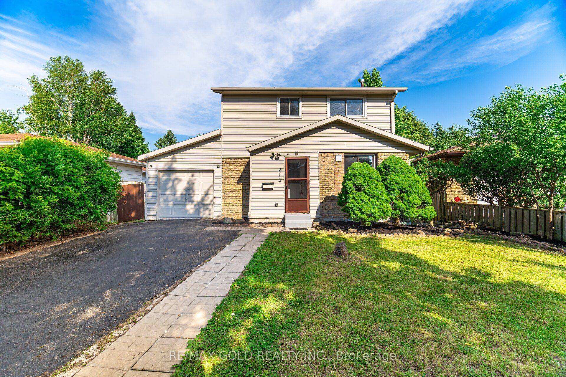 Kitchener, ON N2C 2J8,212 Cedarwoods CRES
