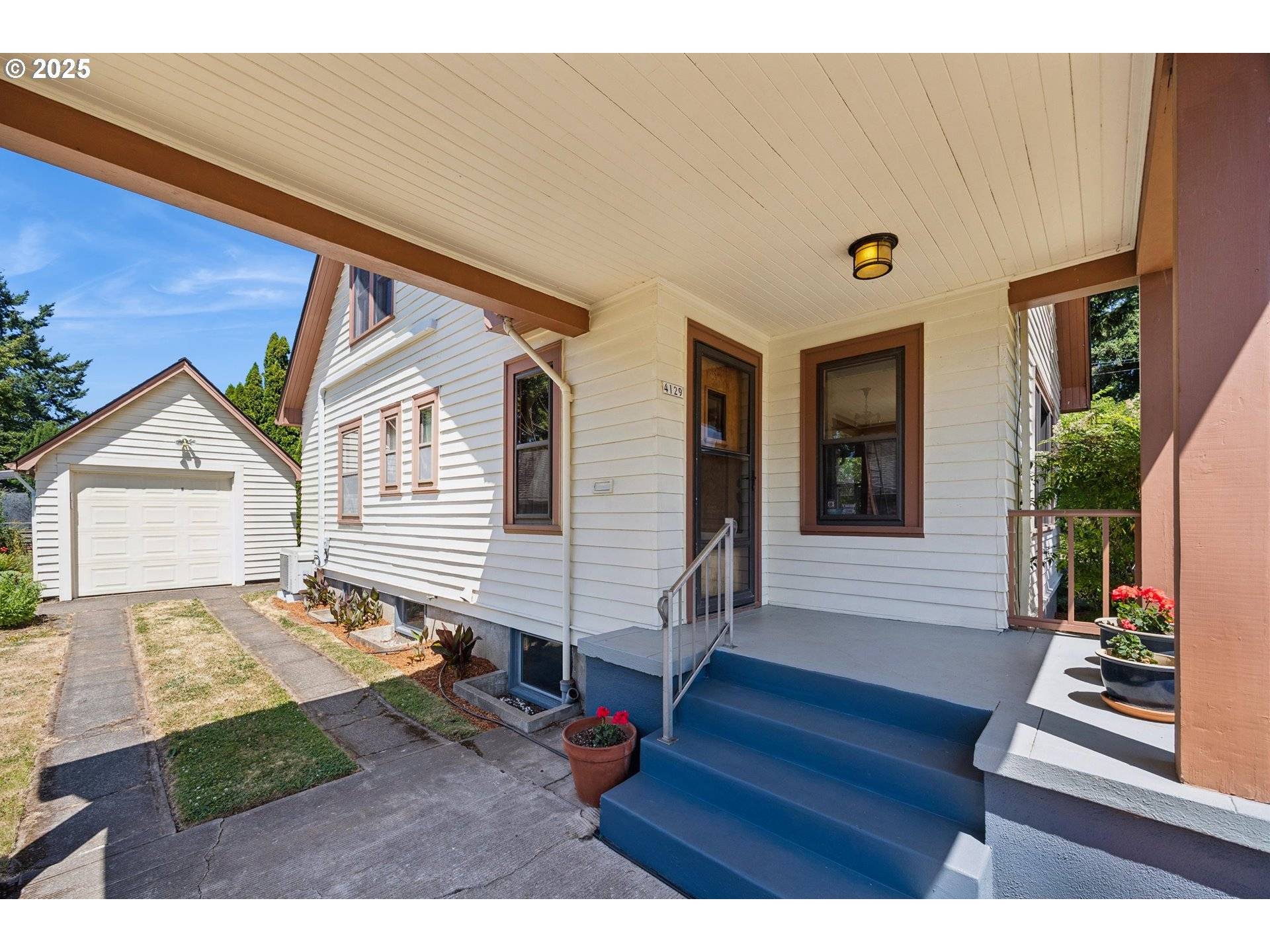Portland, OR 97202,4129 SE ELLIS ST