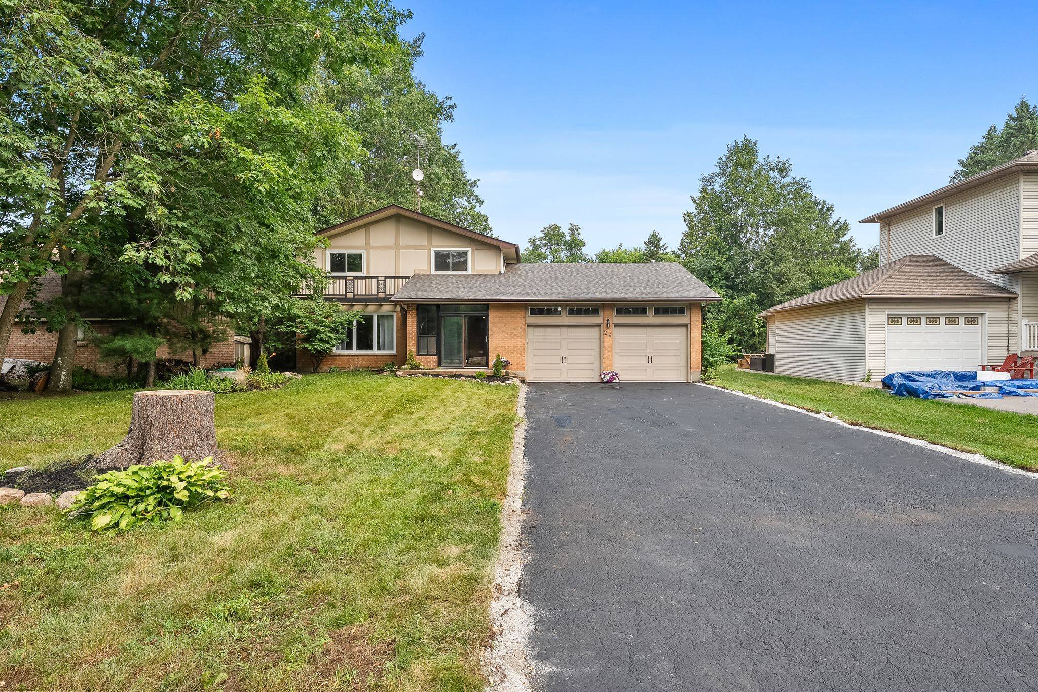 Whitby, ON L1M 1G7,24 Philips RD