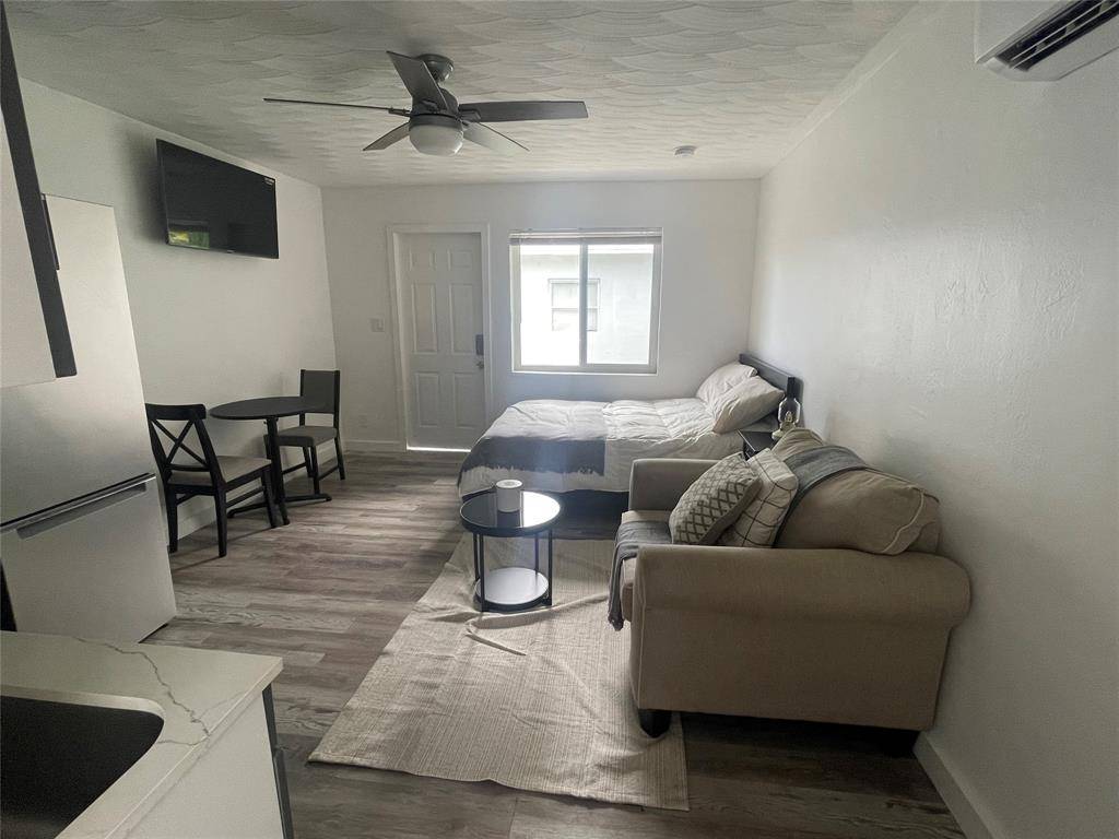 Fort Lauderdale, FL 33304,1133 NE 15th Ave #9