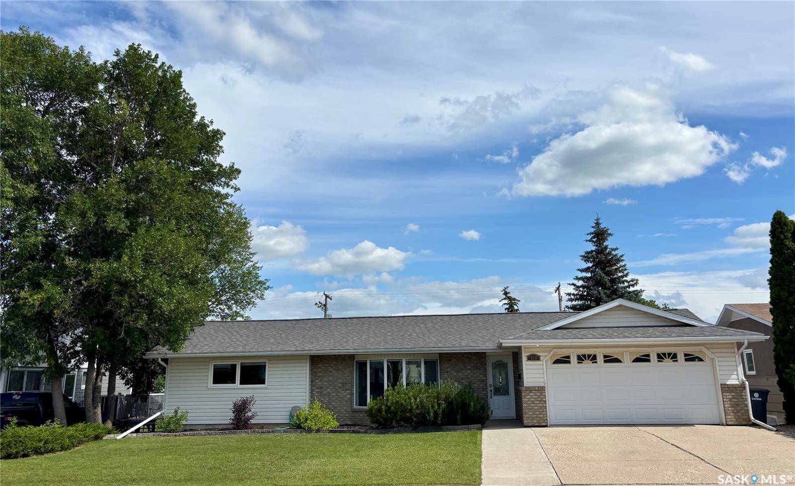 Kindersley, SK S0L 1S0,305 7th AVENUE W