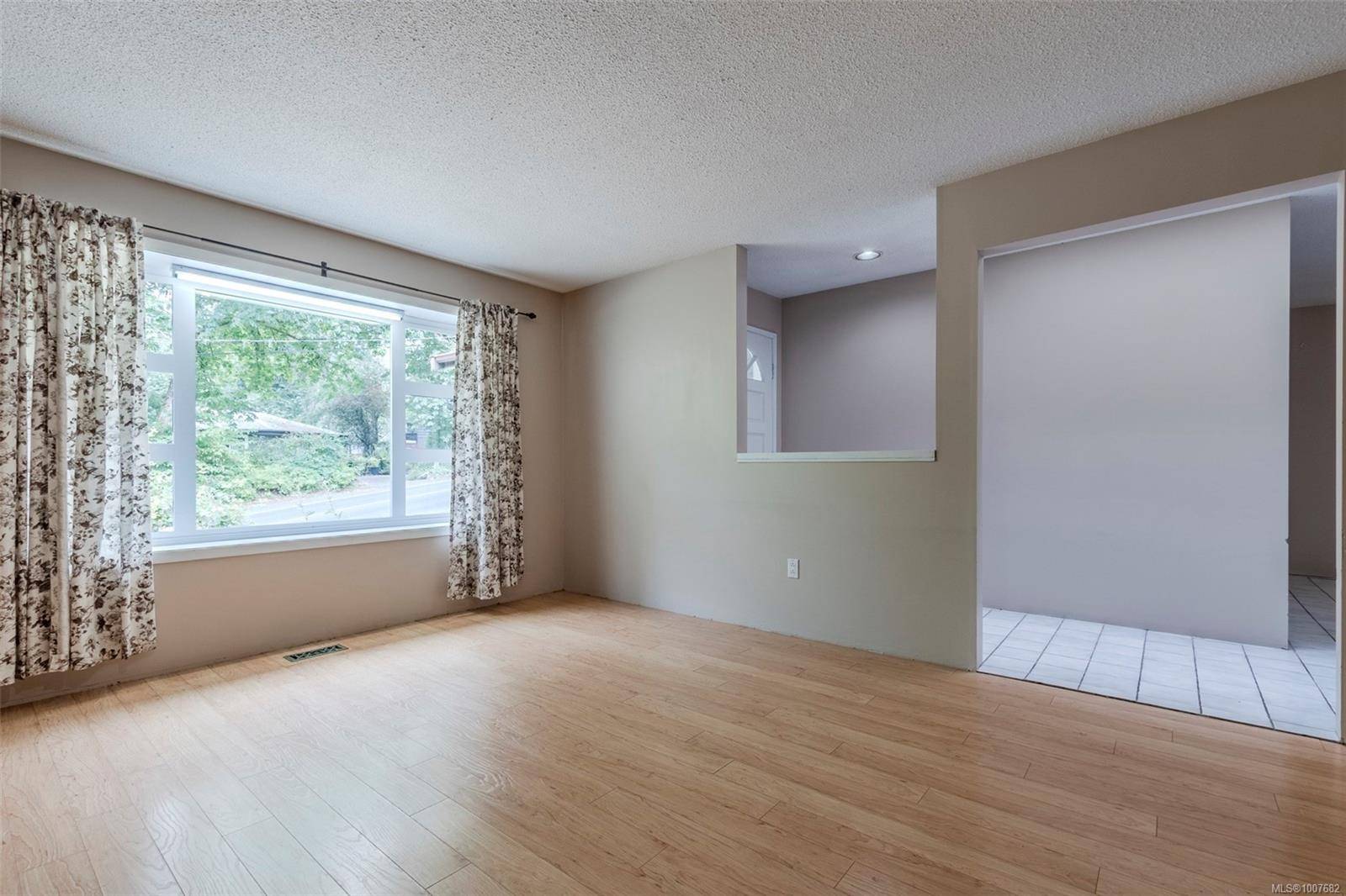 Duncan, BC V9L 2G5,6011 Mary St