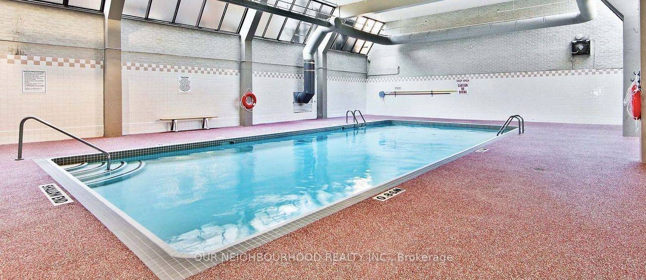 Toronto E10, ON M1E 4V6,4064 Lawrence AVE E #205