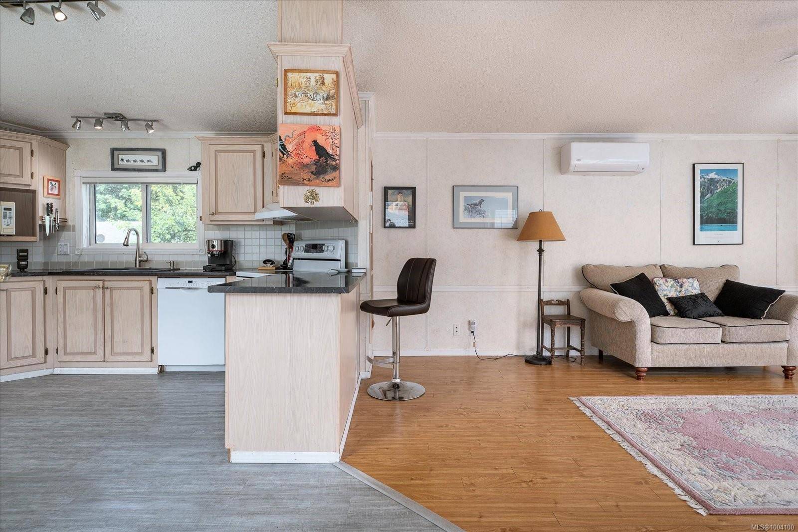 Nanaimo, BC V9R 5N1,32 Honey Dr