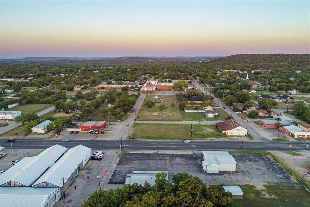 Mineral Wells, TX 76067,1206 S Oak Avenue