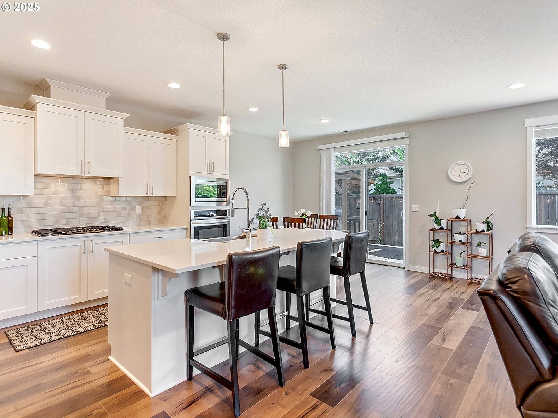 2180 SE 11TH PL, Canby, OR 97013