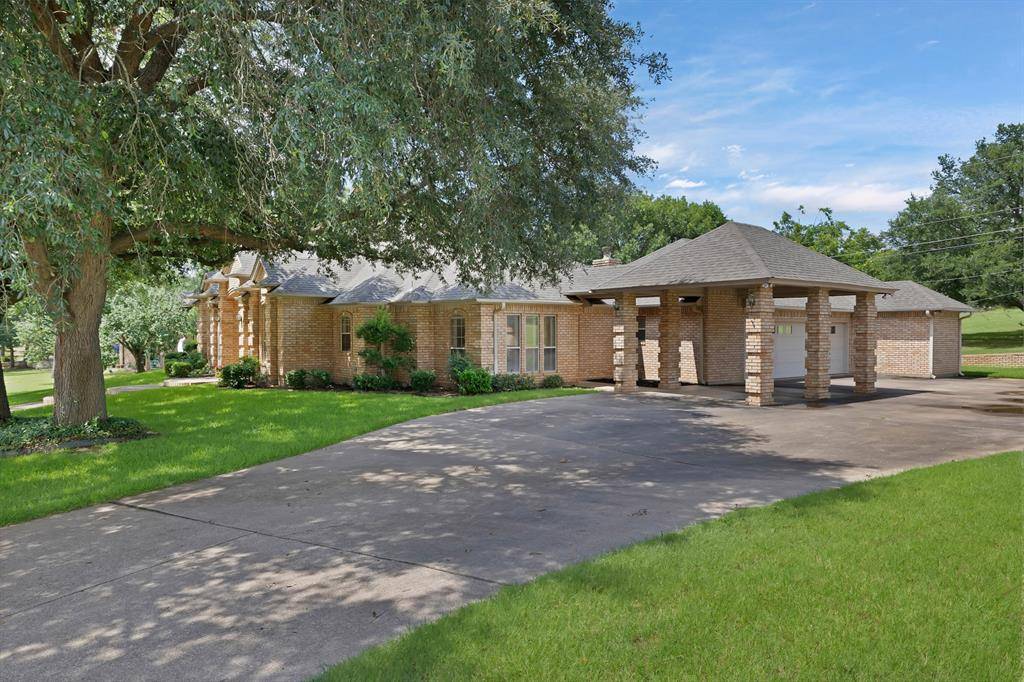 Kennedale, TX 76060,1202 Vera Lane