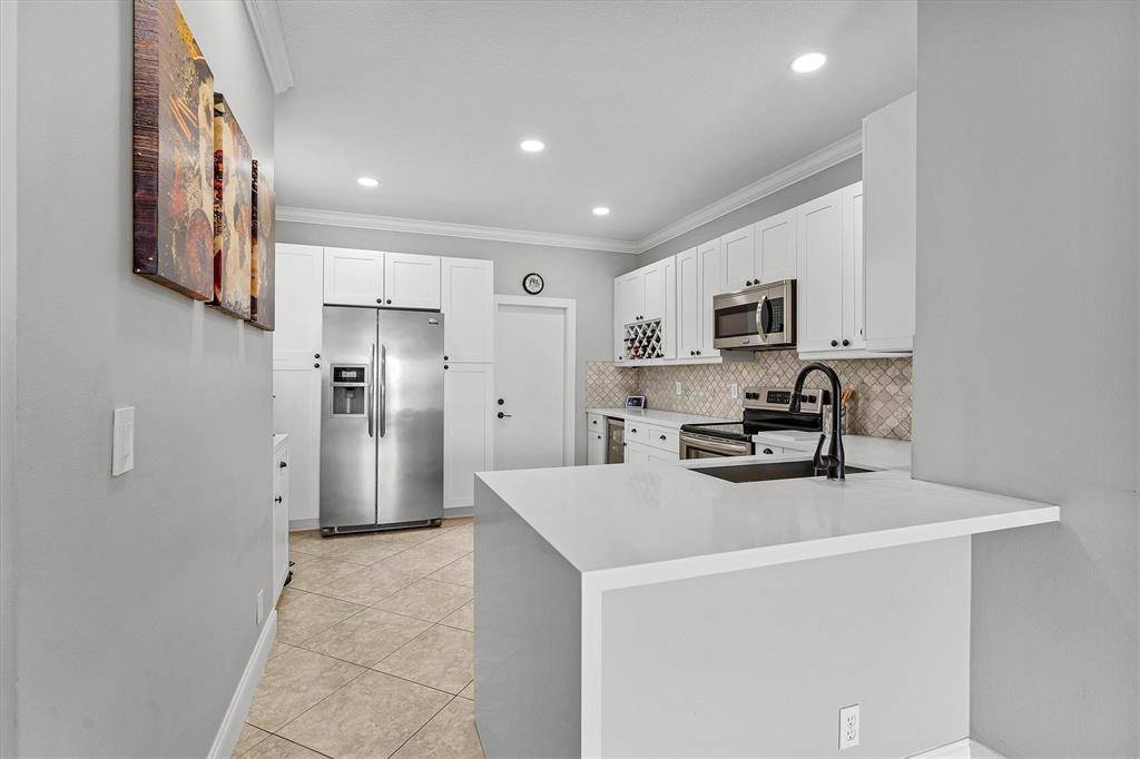 Weston, FL 33331,3748 San Simeon Cir