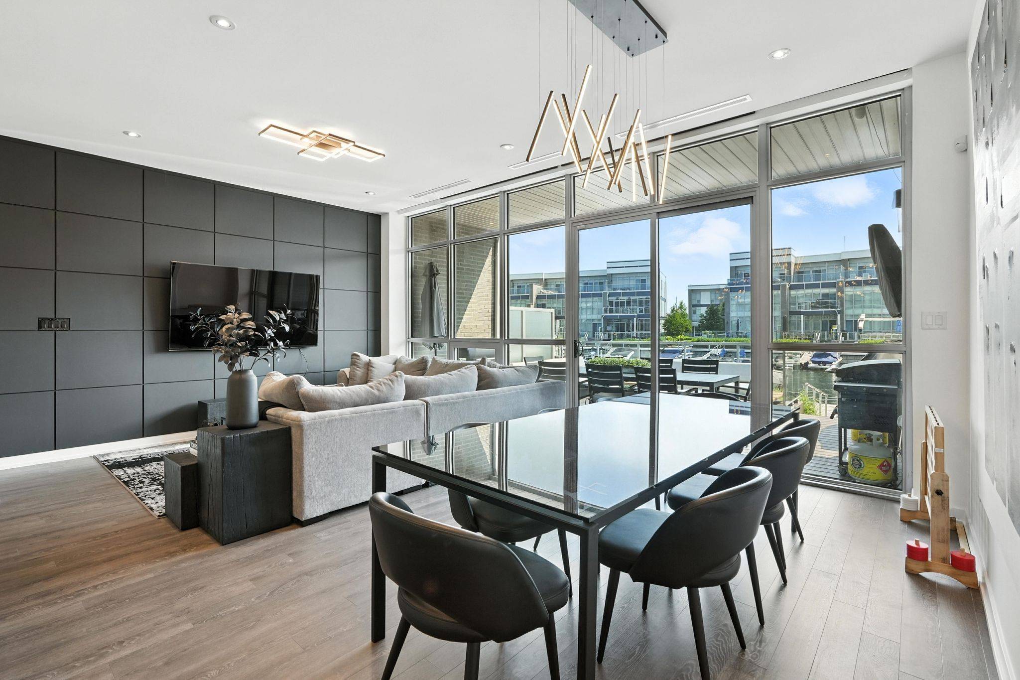 Innisfil, ON L9S 0N6,3658 Ferretti CT E
