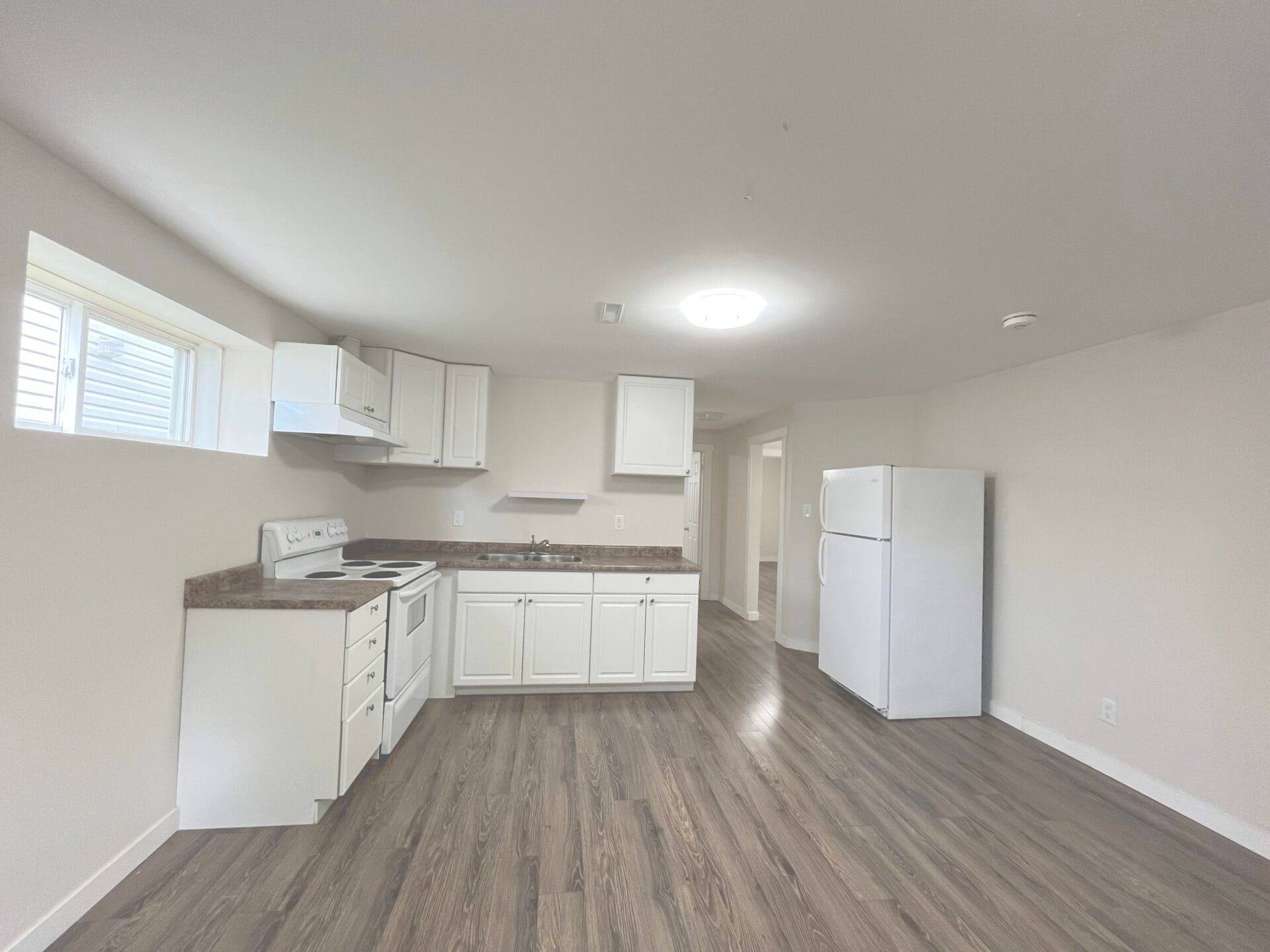 Barrie, ON L4N 8B2,44 Moir CRES #Lower Level