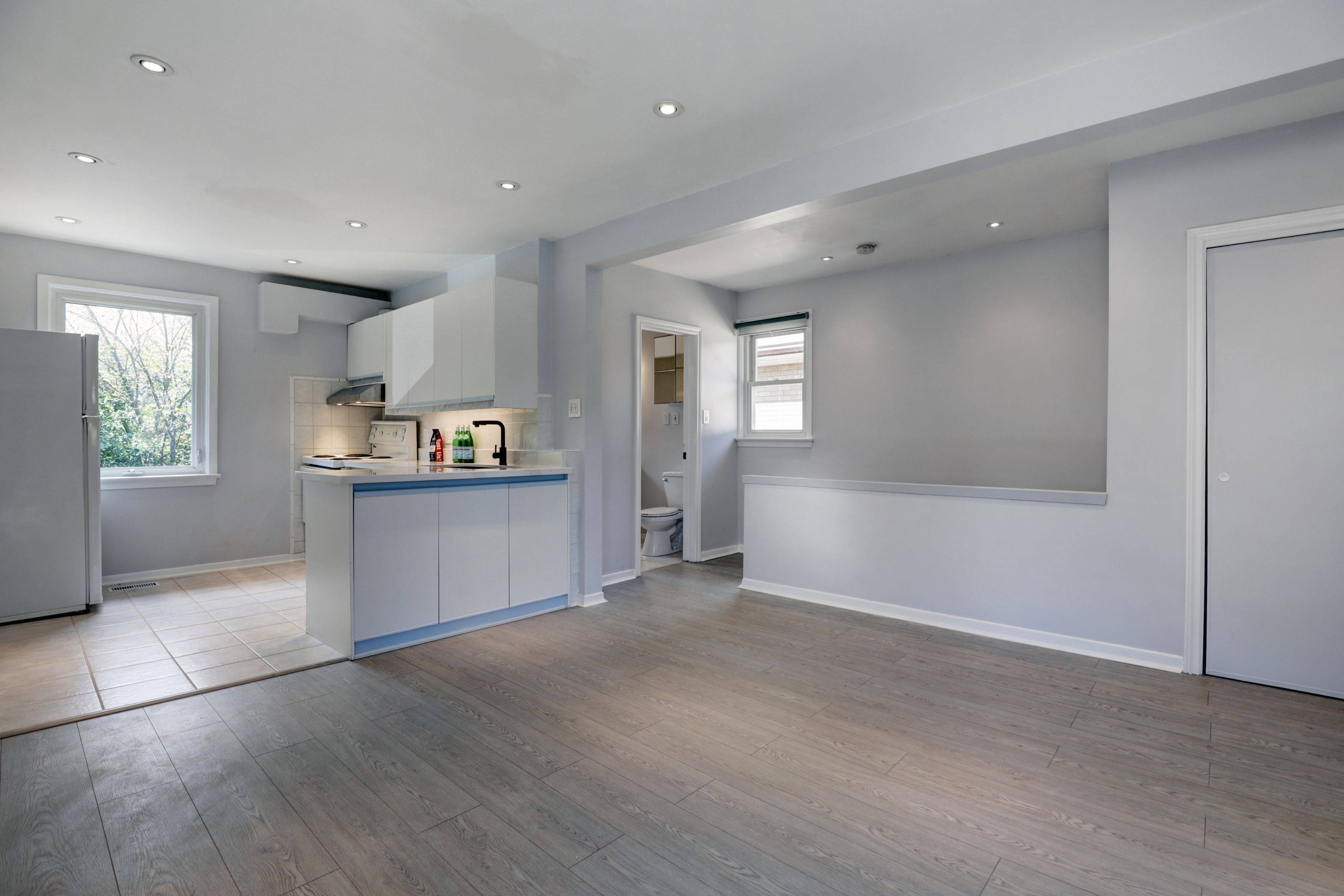 Toronto W06, ON M8V 3H6,74 Thirteenth ST #Upper