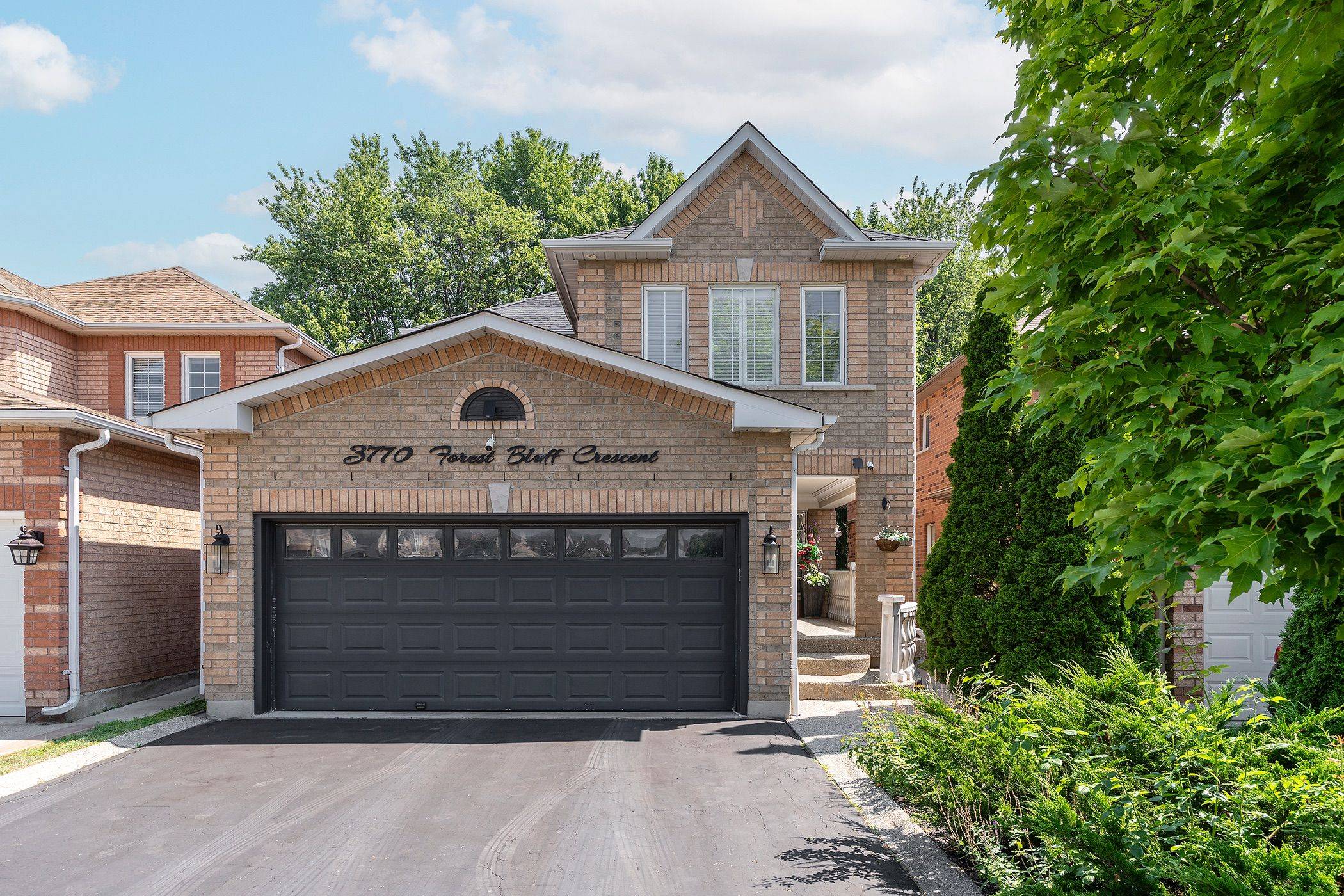 Mississauga, ON L5N 7T8,3770 Forest Bluff CRES