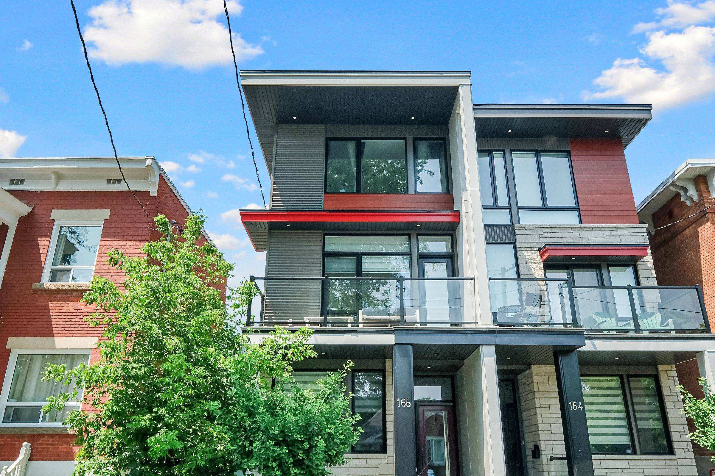 New Edinburgh - Lindenlea, ON K1M 1X6,166 Ivy CRES