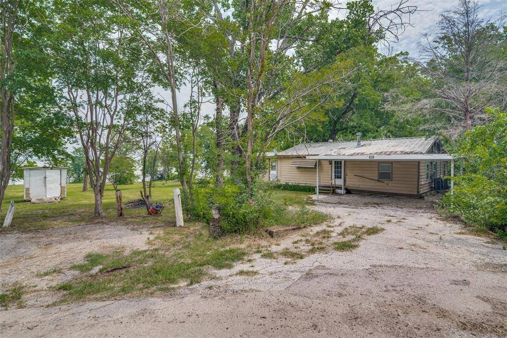 Quinlan, TX 75474,512 Gary Street