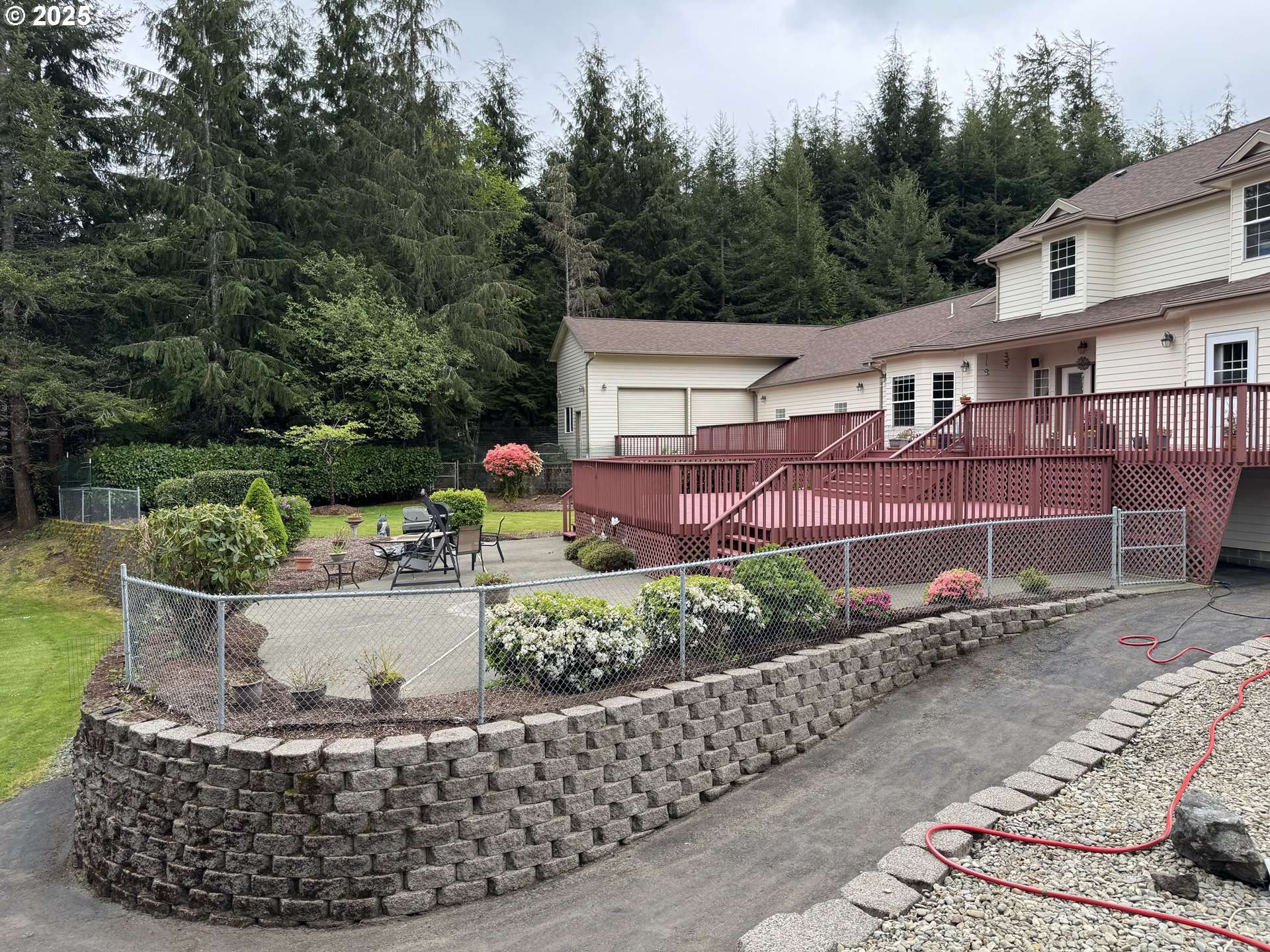 Reedsport, OR 97467,729 RANCH RD