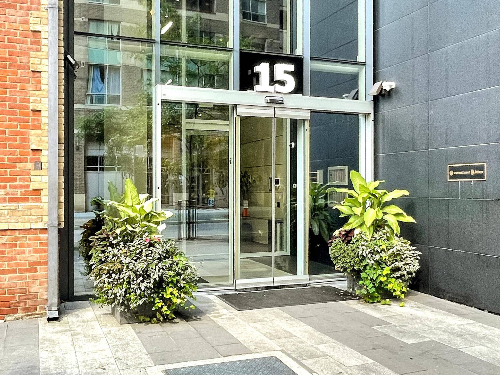 Toronto C01, ON M4Y 1A1,15 Grenville ST #4804