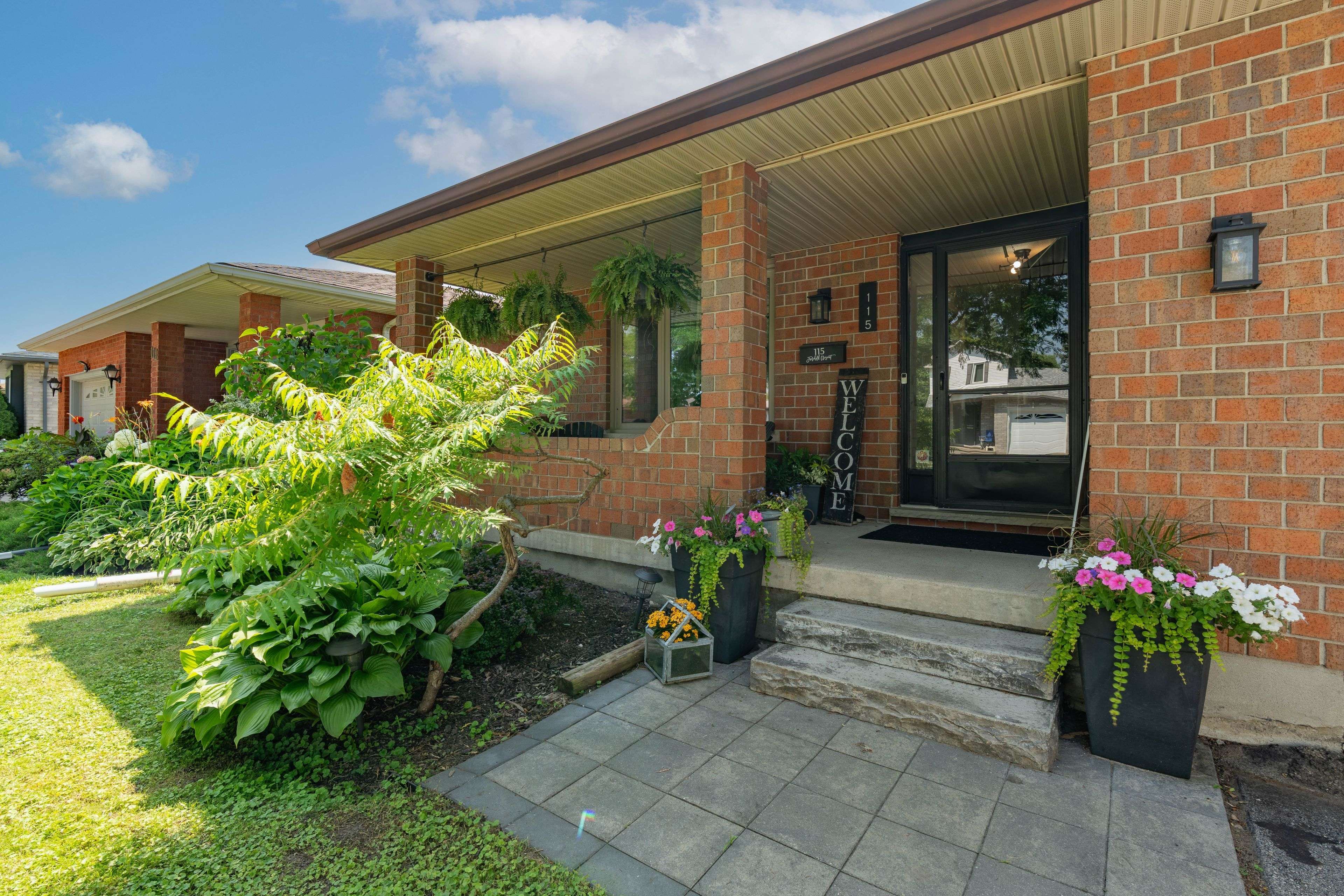 London South, ON N6E 3E6,115 Fairchild CRES