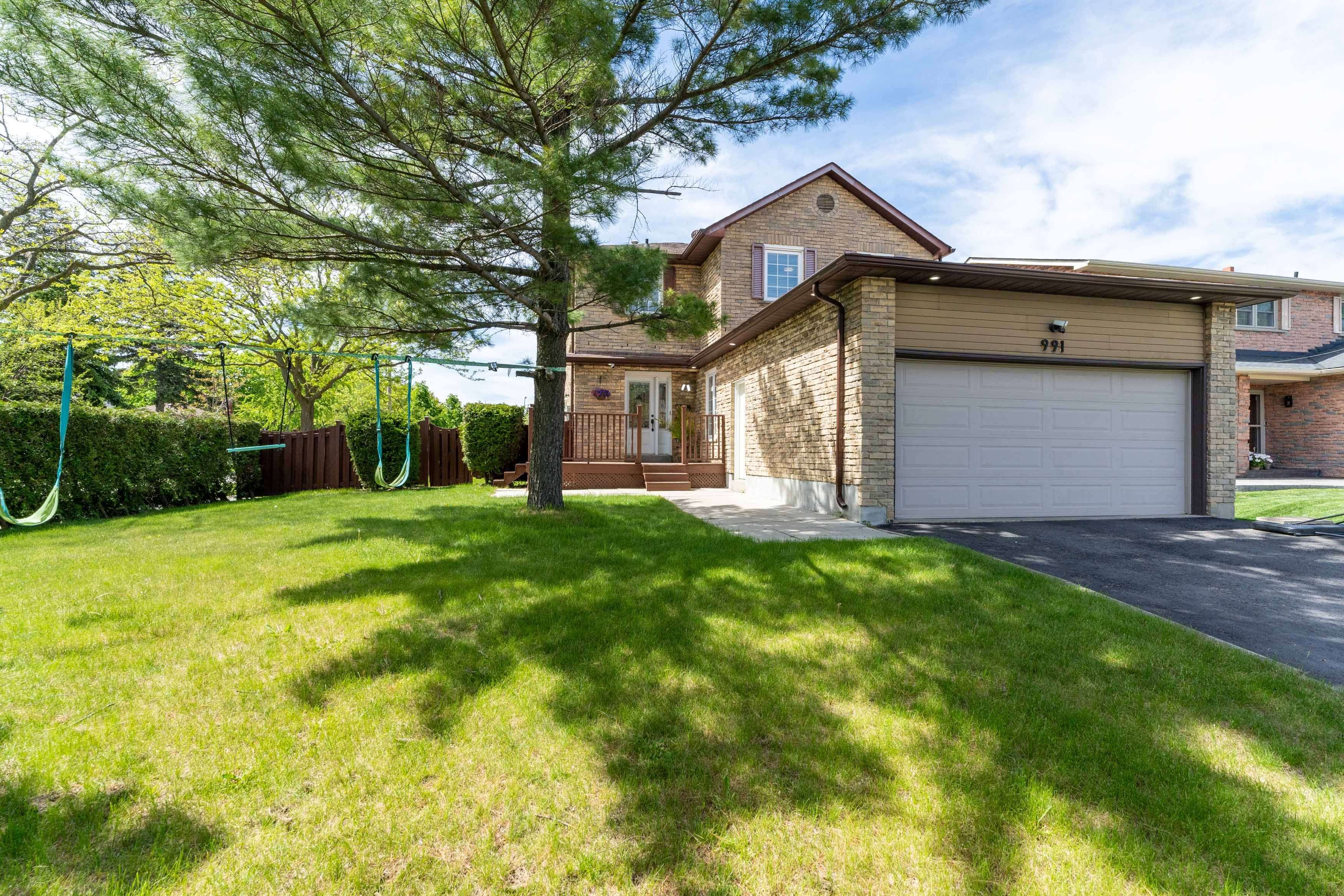 Mississauga, ON L4W 3X6,991 Mannington LN