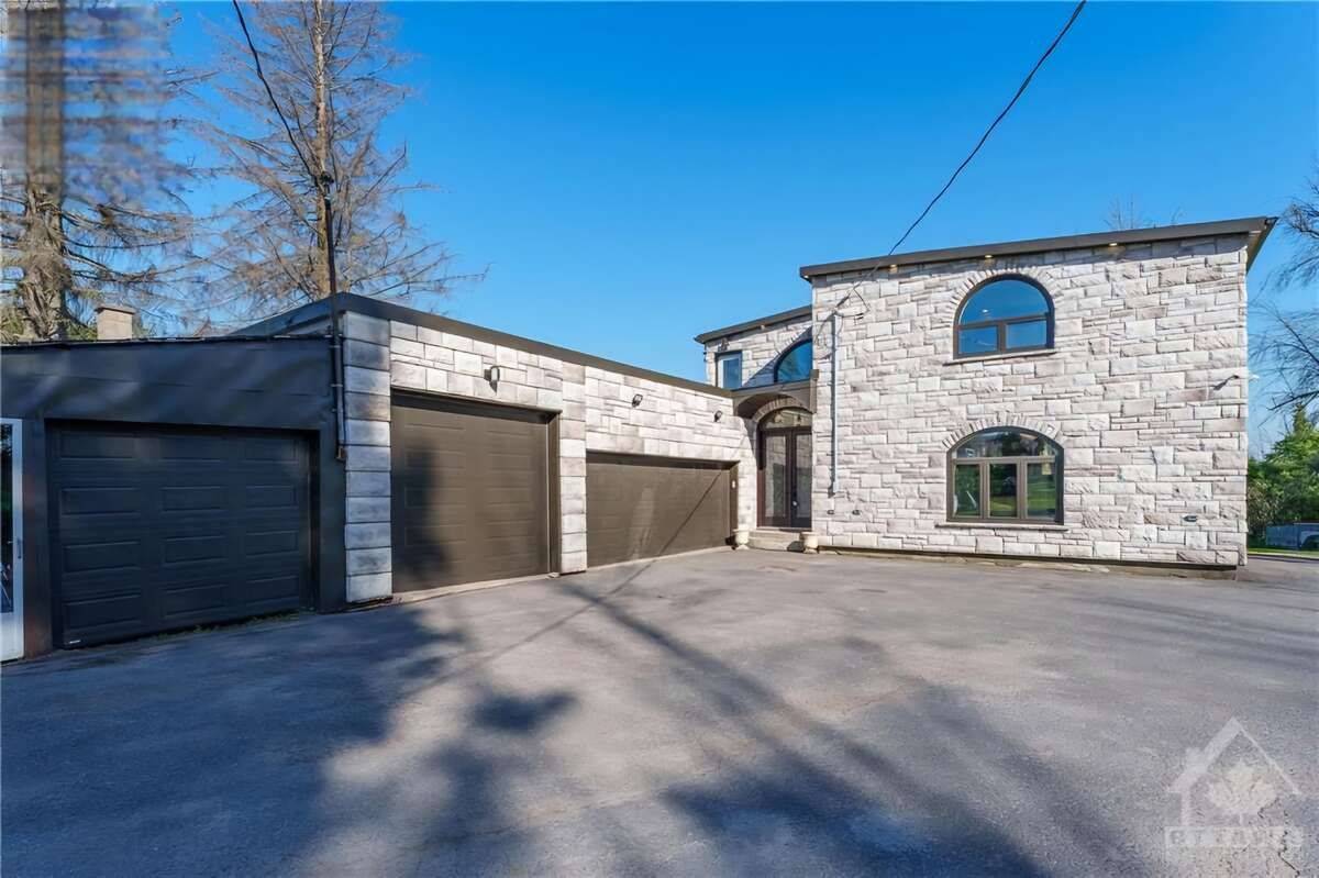 South Glengarry, ON K6H 5R5,6327 PURCELL RD