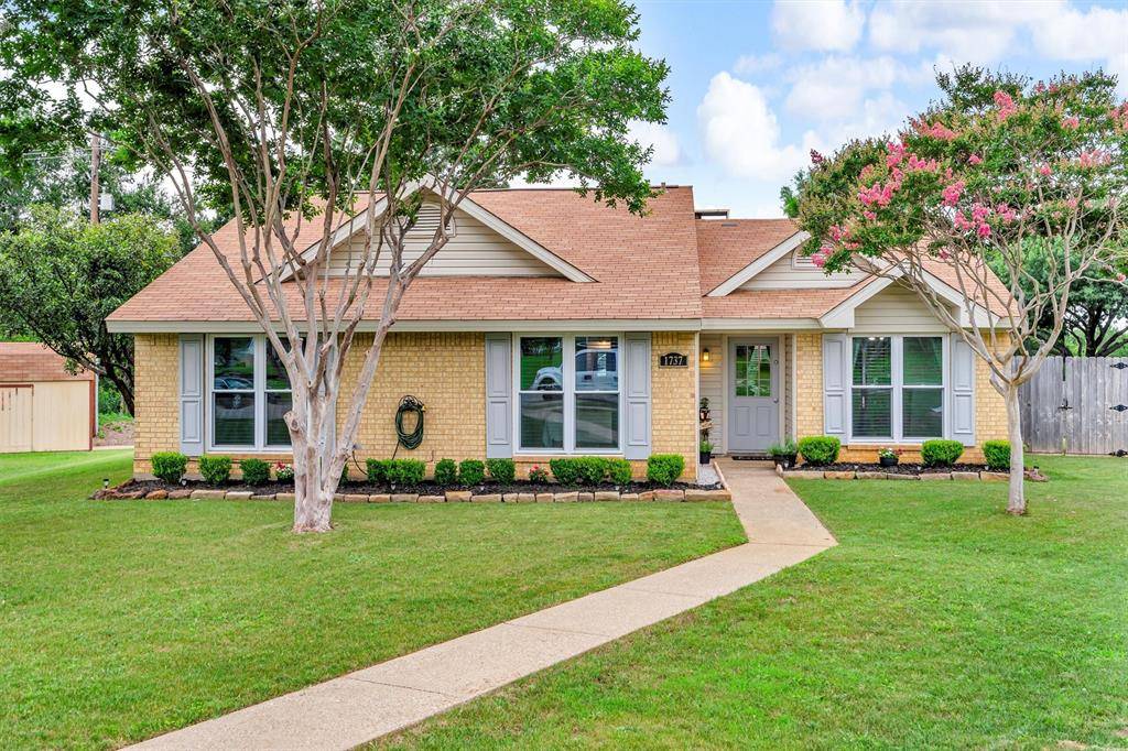 Lewisville, TX 75067,1737 Live Oak Court