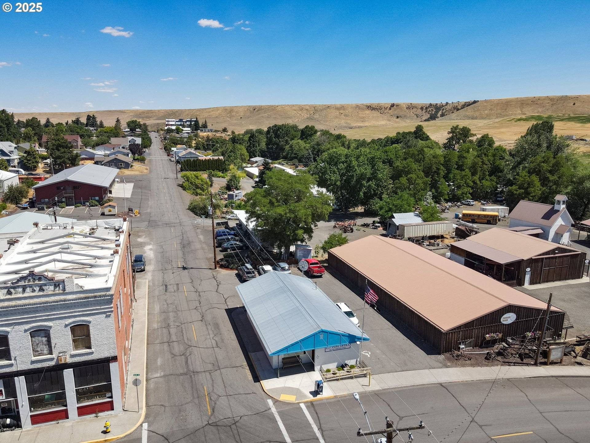 Dufur, OR 97021,96 N MAIN ST