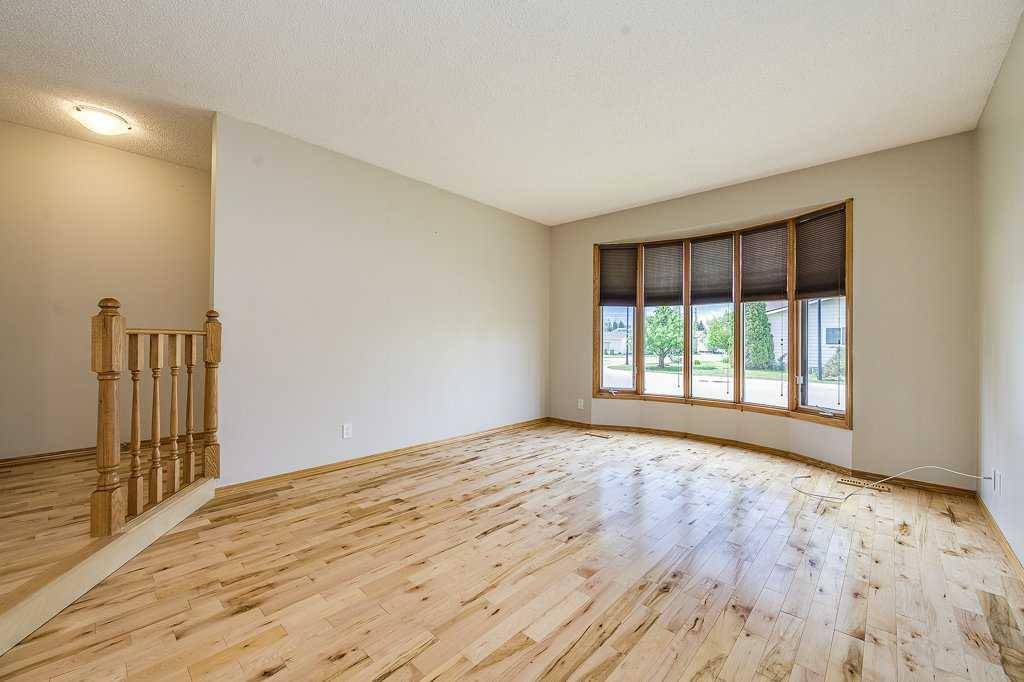 Red Deer, AB T4N 6K2,11 Howlett AVE