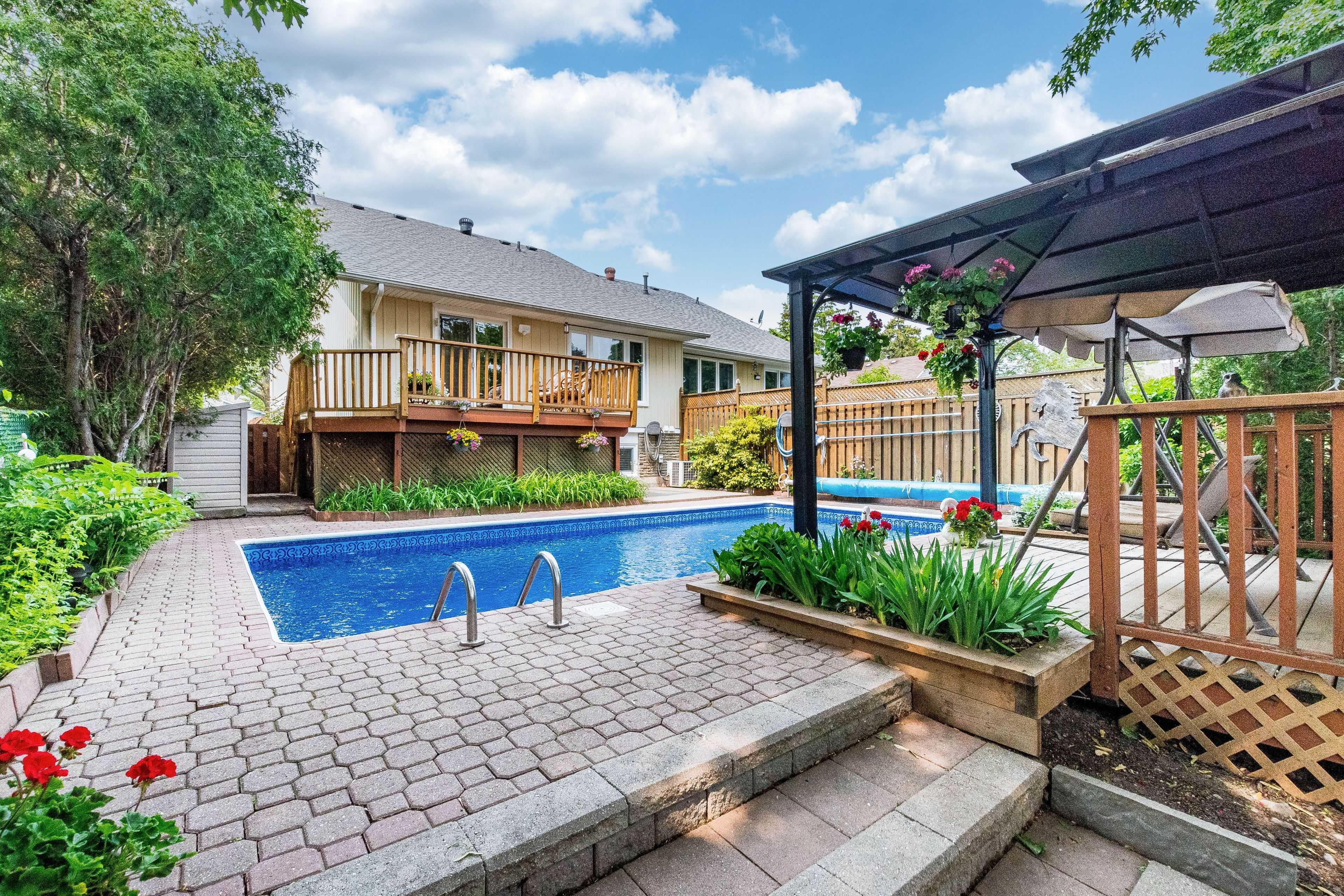 Mississauga, ON L5L 1C9,2404 Mainroyal ST