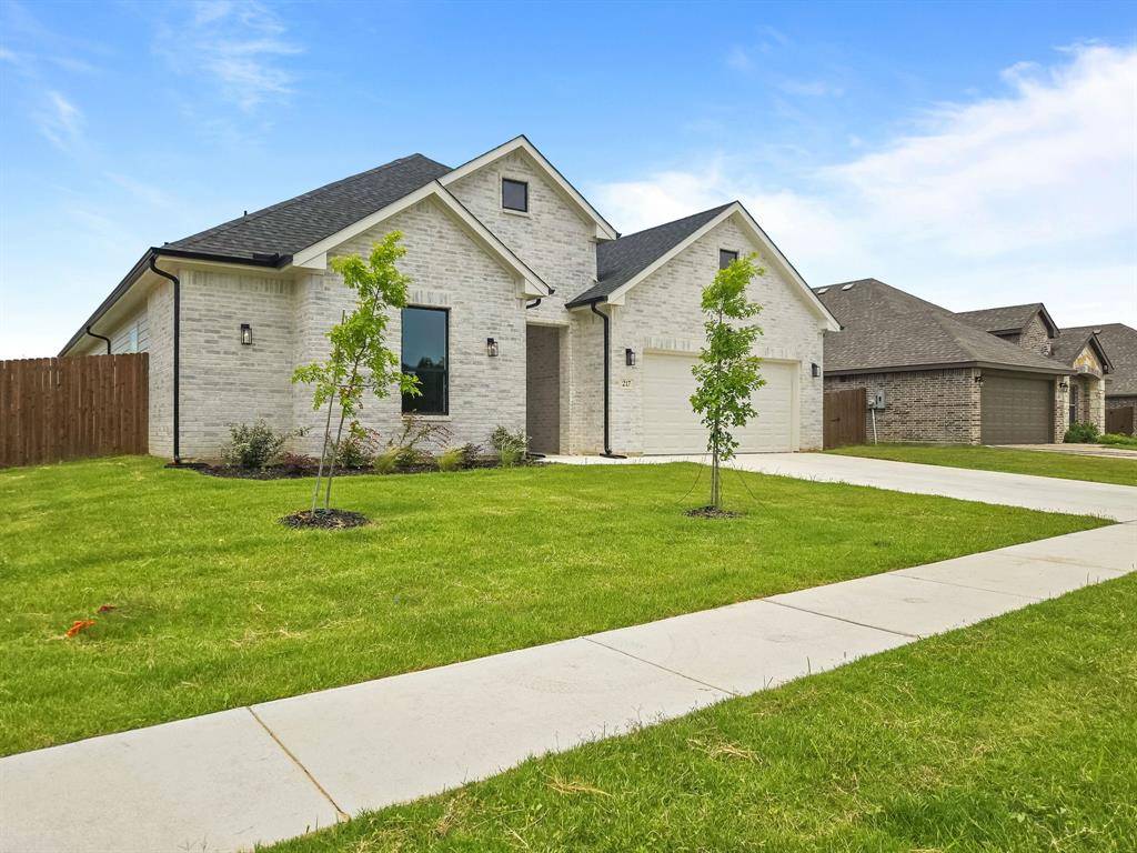 Azle, TX 76020,217 Rosemary Drive