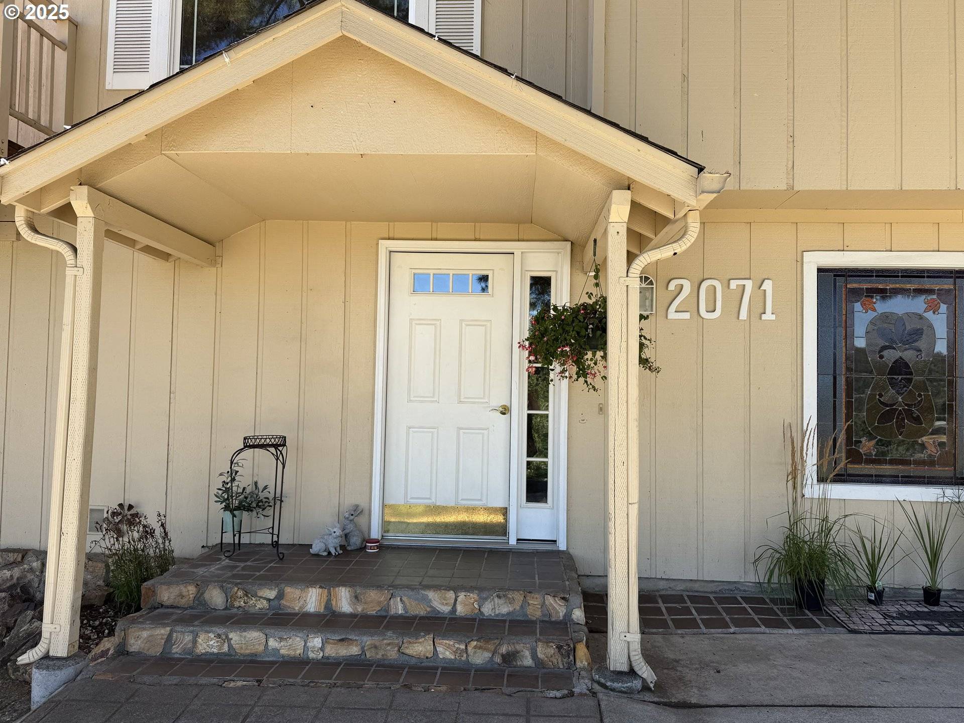 Roseburg, OR 97471,2071 NW MOTAH ST