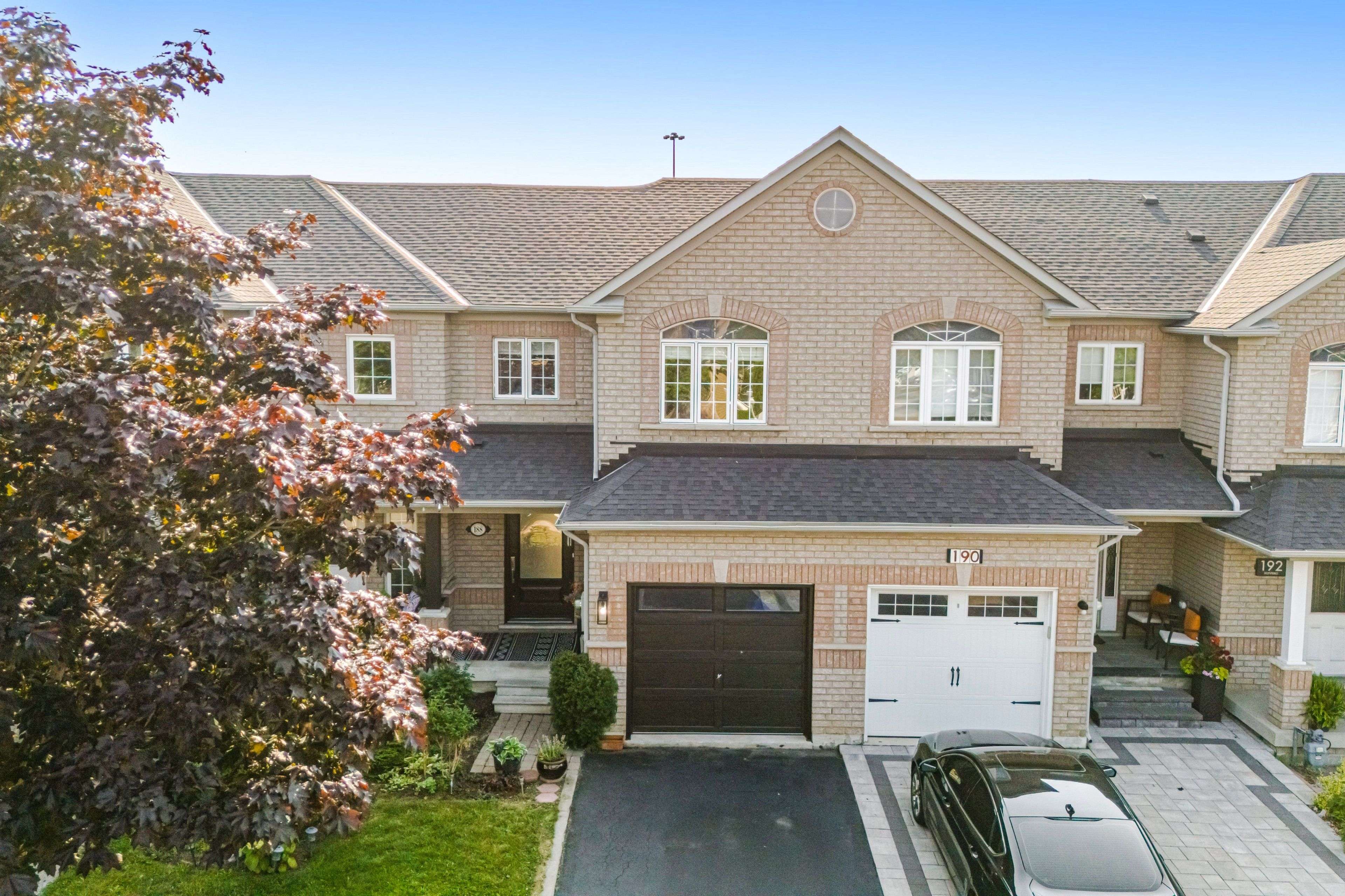 Vaughan, ON L6A 3L3,188 Deepsprings CRES
