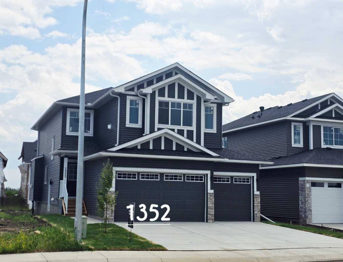 Carstairs, AB T0M 0N0,1352 Scarlett Ranch BLVD