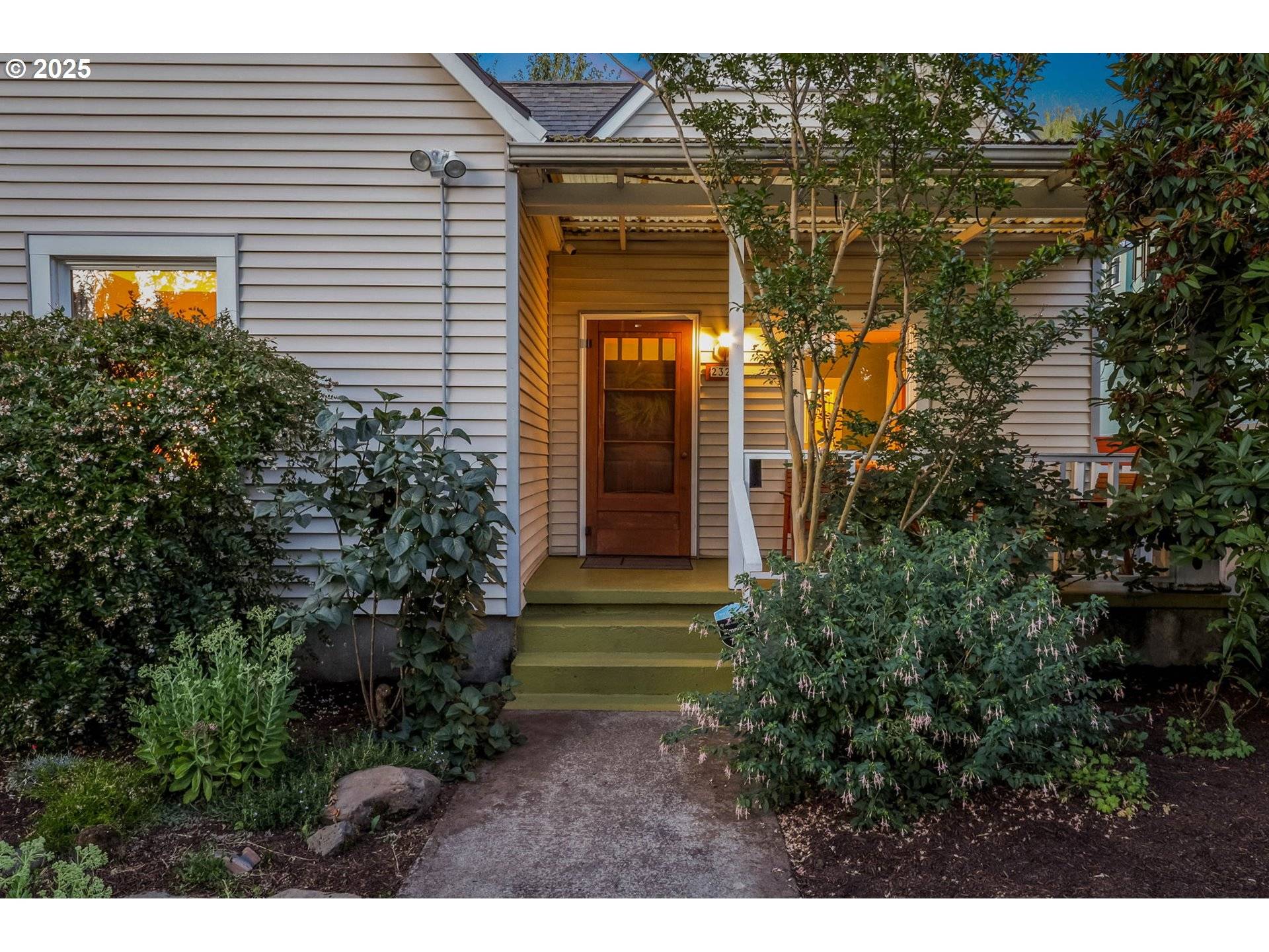 Portland, OR 97213,232 NE 57TH AVE