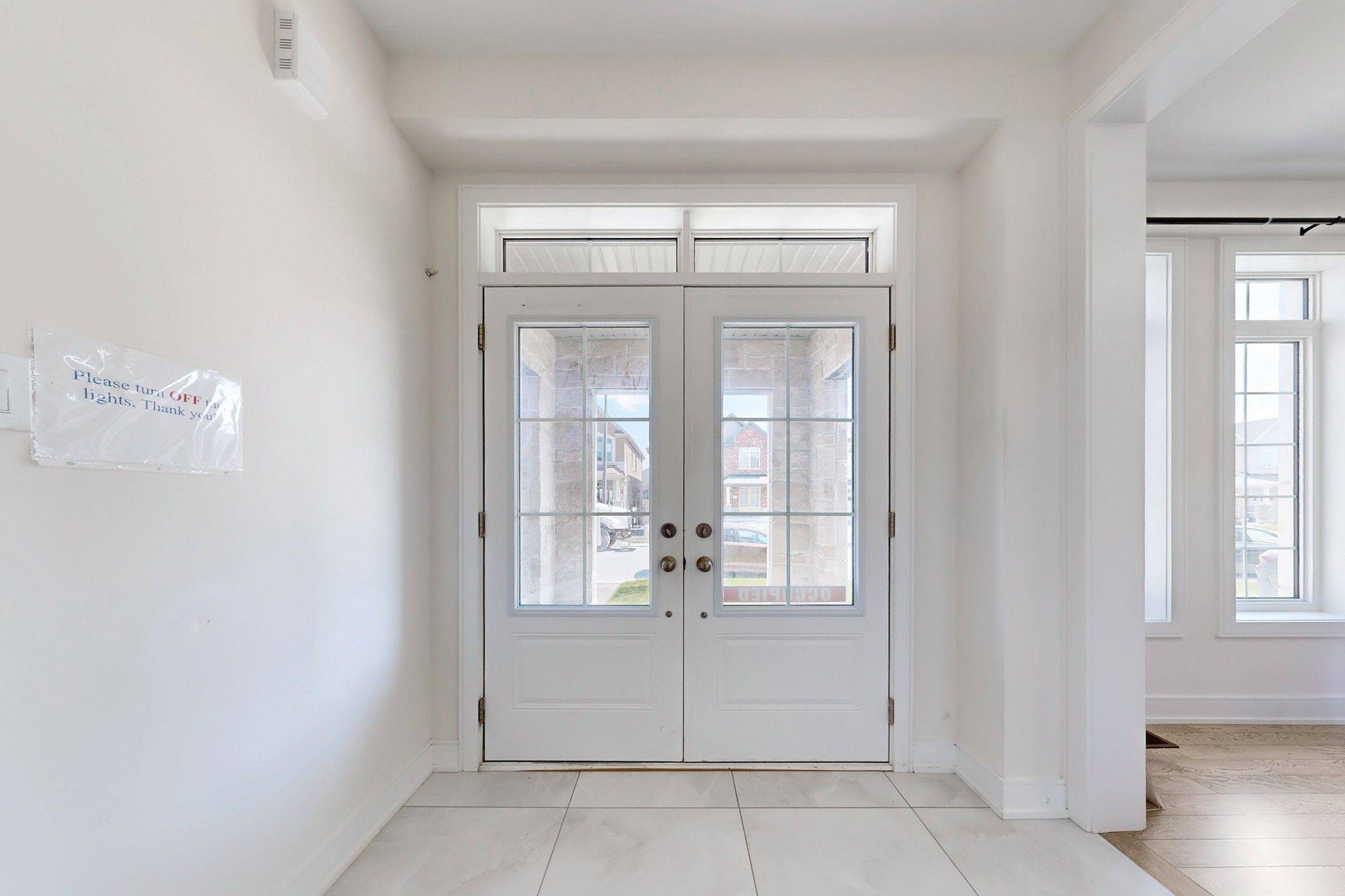 East Gwillimbury, ON L9S 0S1,143 Kenneth Rogers CRES