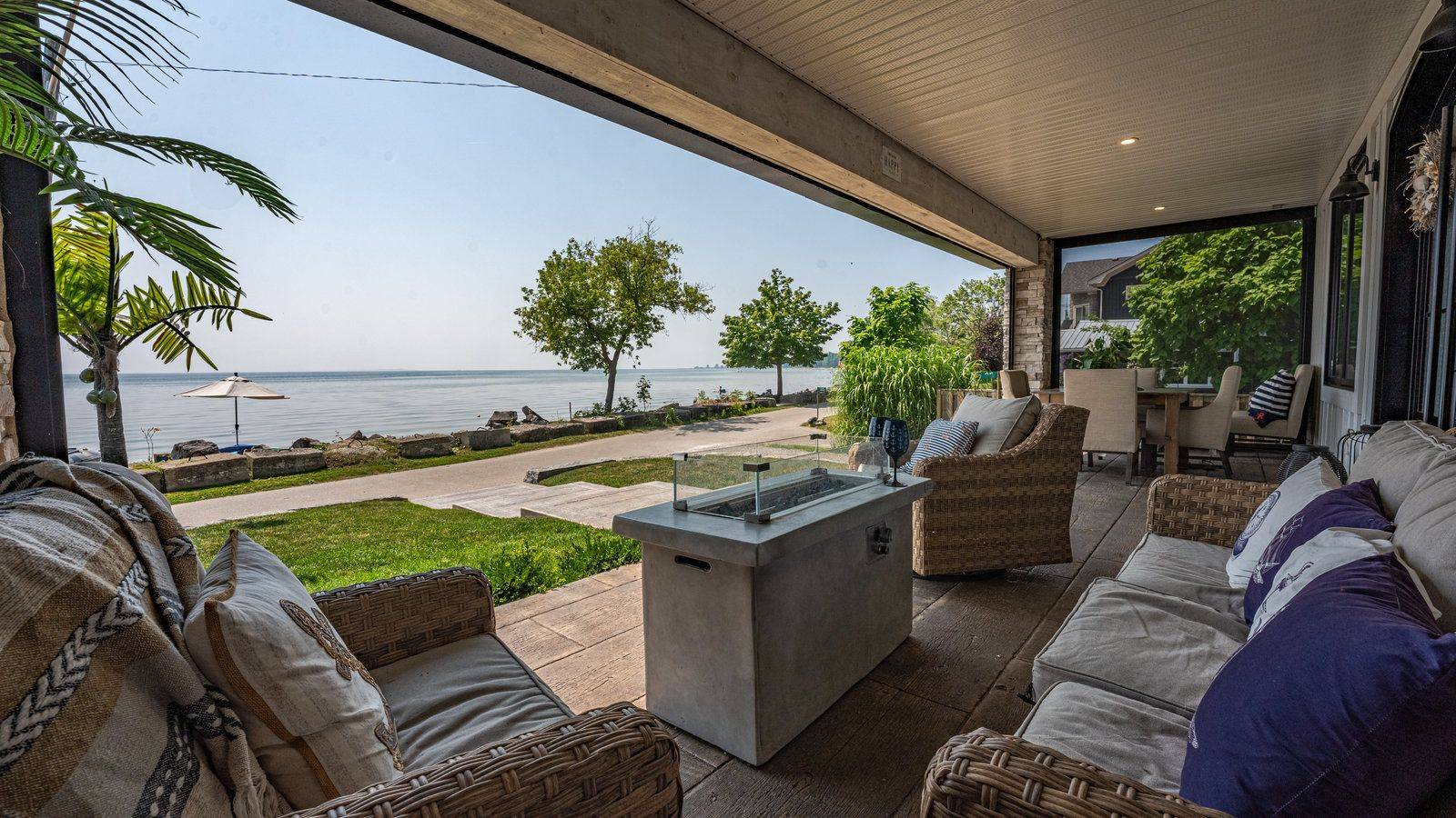 Norfolk, ON N0E 1T0,33 CEDAR DR