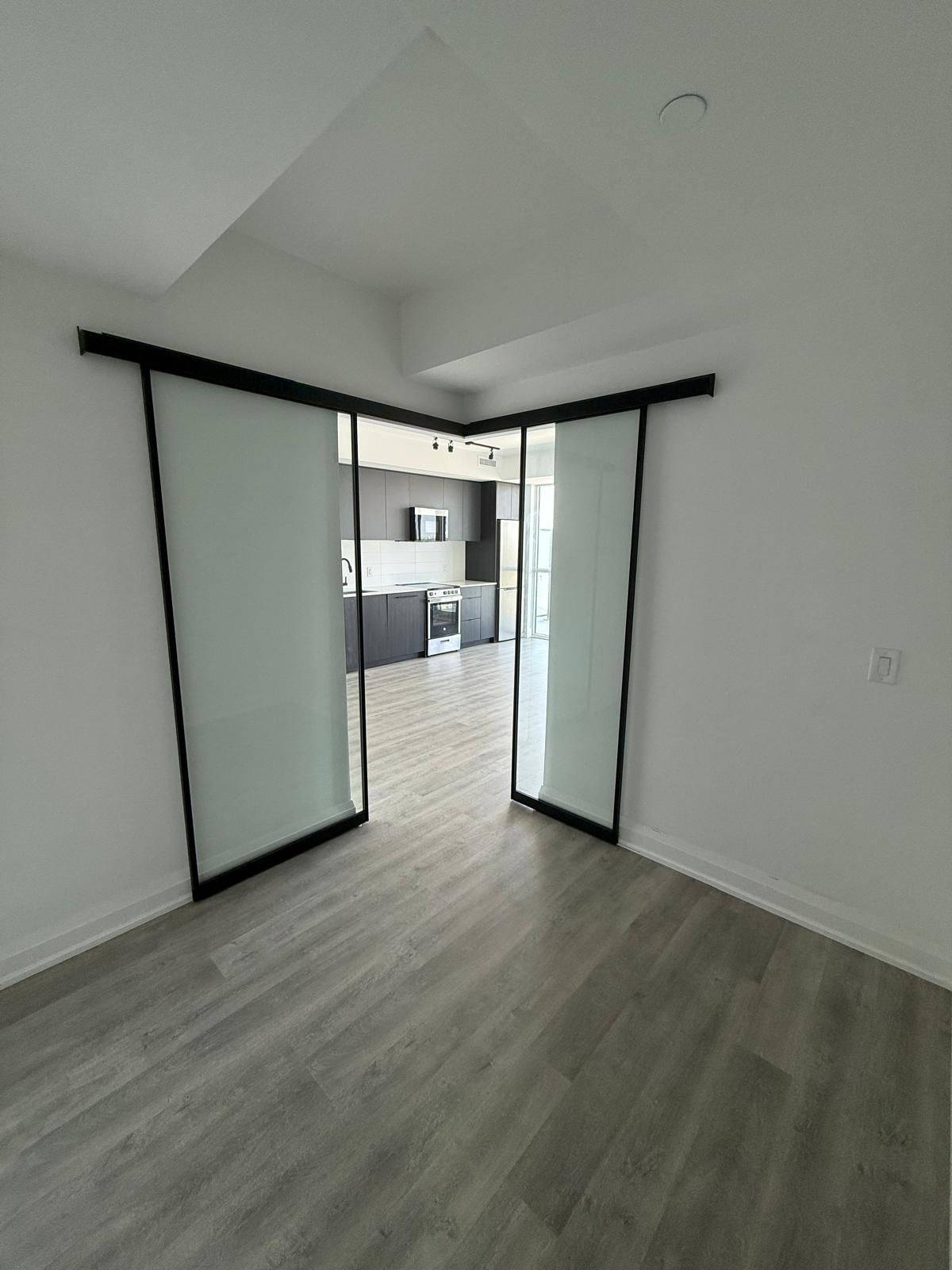 Toronto E02, ON M4C 0B1,2369 Danforth AVE #902