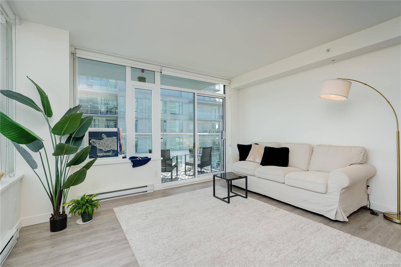 Victoria, BC V8W 0G3,845 Johnson St #1702