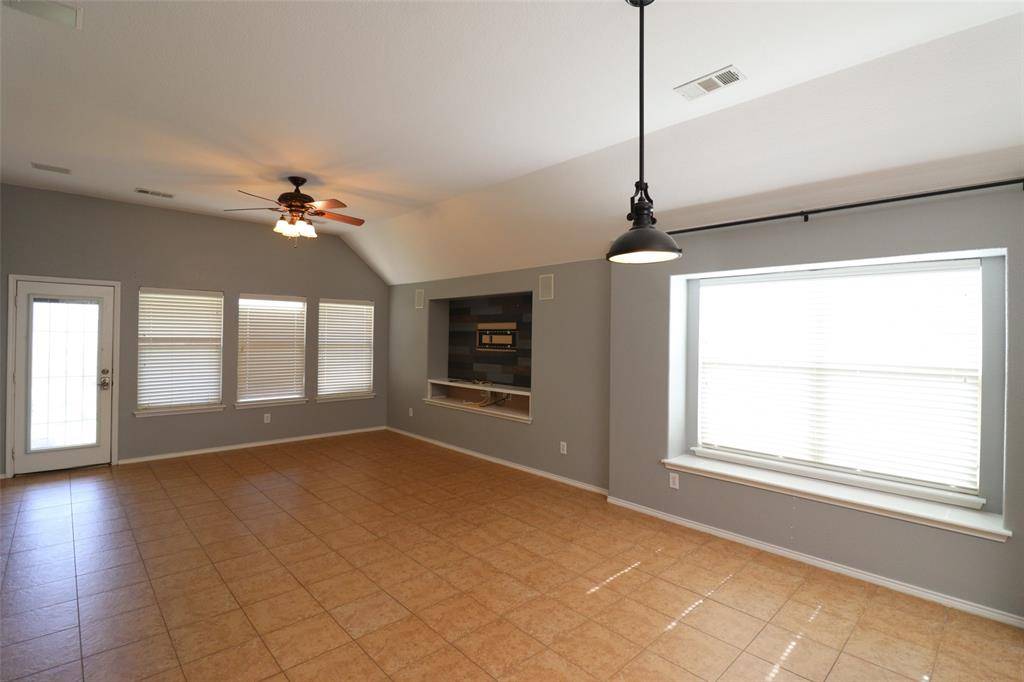 Fort Worth, TX 76131,633 Tradewind Drive