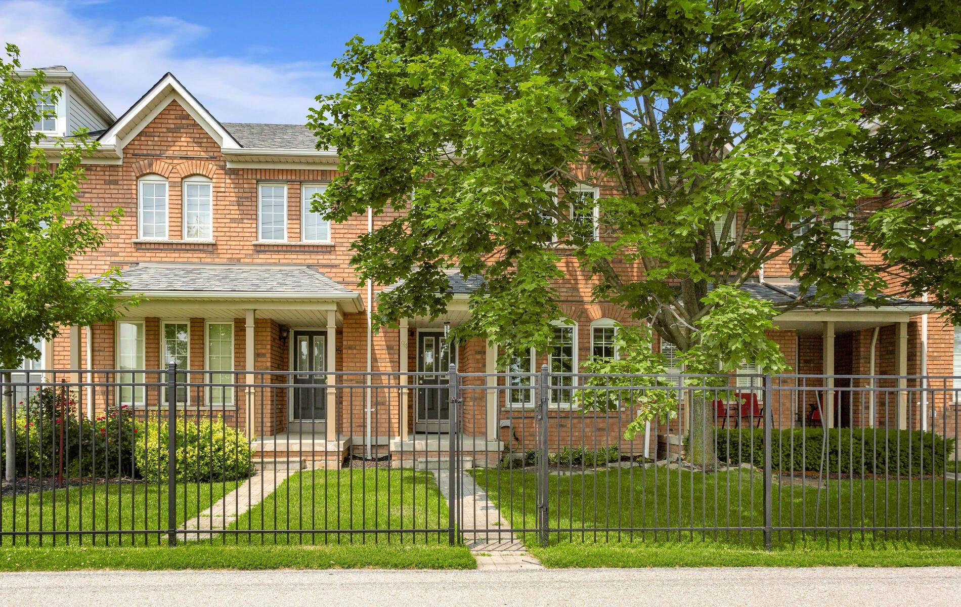 Mississauga, ON L5M 6G7,2665 Thomas ST #94