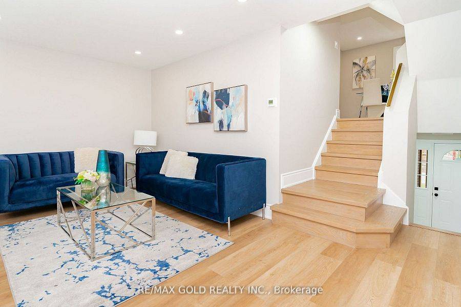 Brampton, ON L6T 3A5,17 Eden Park DR