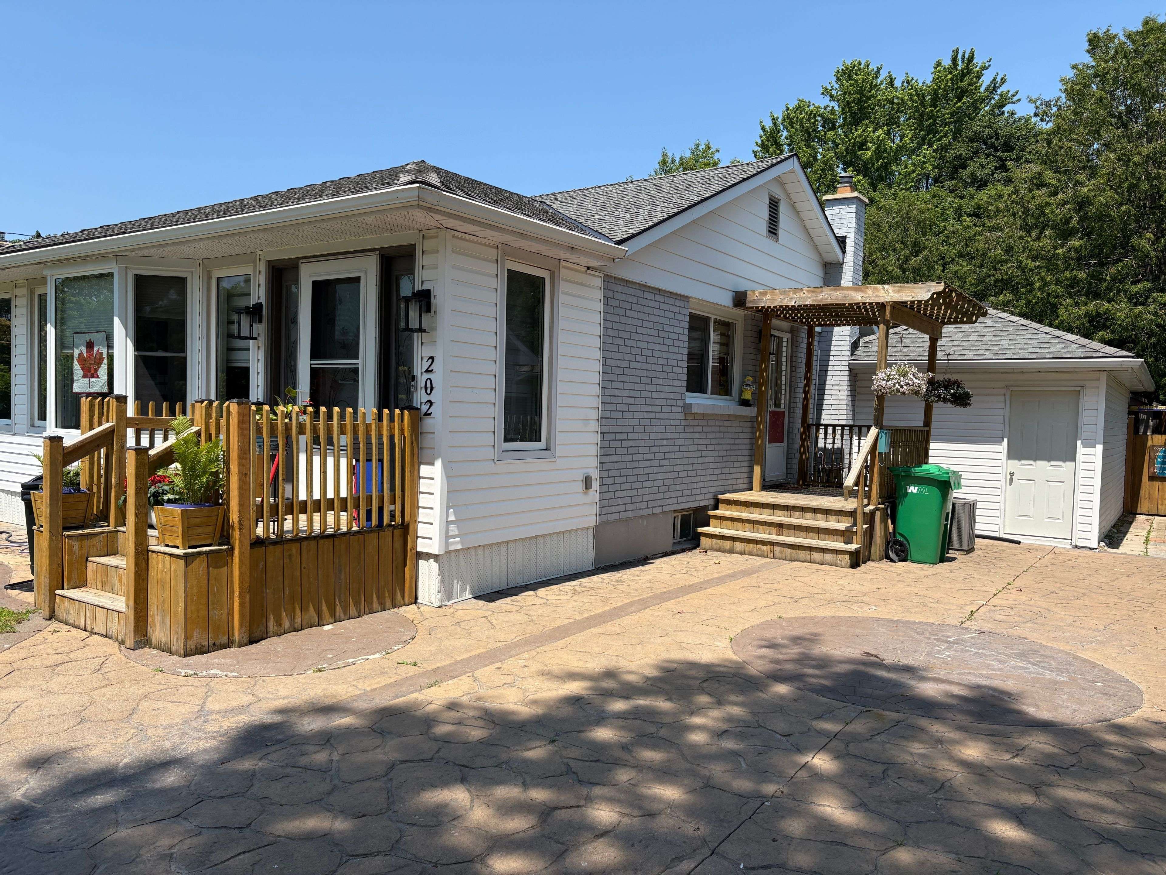 Goderich, ON N7A 1X8,202 Bennett ST W
