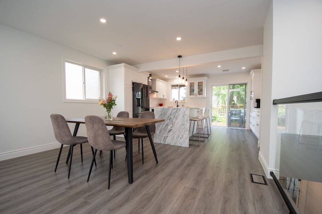Peterborough East, ON K9L 1R4,2546 Marsdale DR