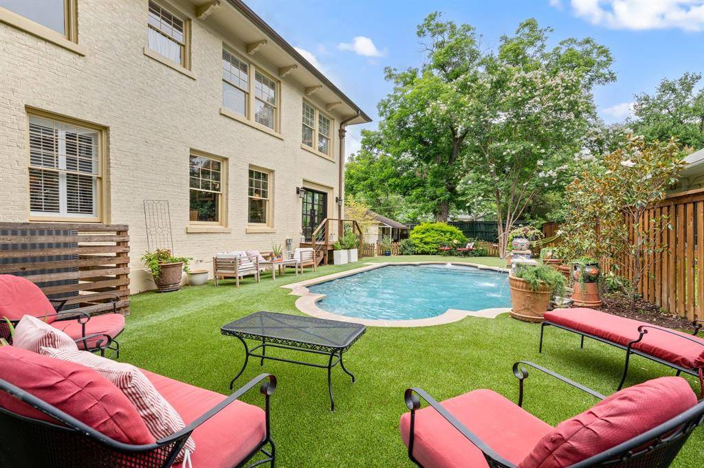 Fort Worth, TX 76110,2307 5th Avenue
